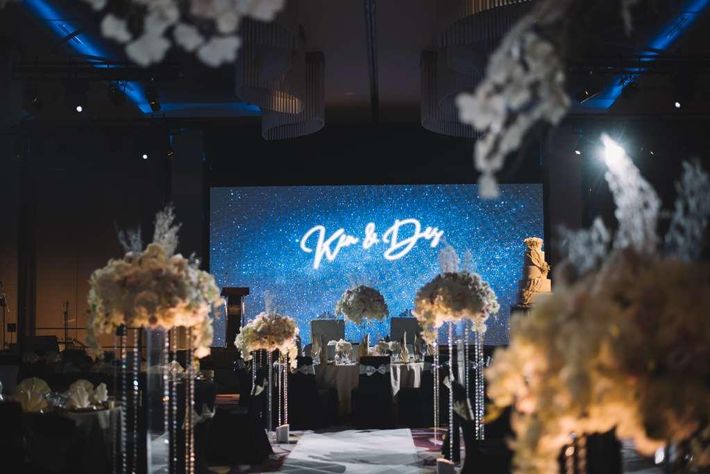 พาวิเลียน โฮเต็ล กัวลาลัมเปอร์ แมเนจ บาย บันยันทรี Hotel ภายนอก รูปภาพ The stage of the 2019 edition