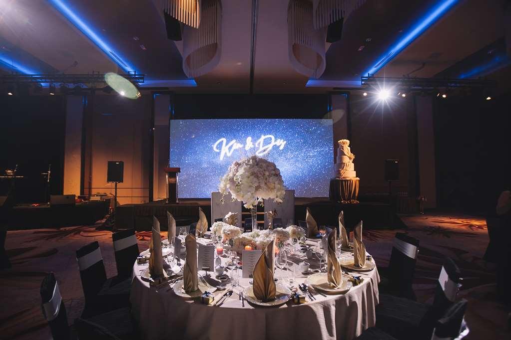 พาวิเลียน โฮเต็ล กัวลาลัมเปอร์ แมเนจ บาย บันยันทรี Hotel ภายนอก รูปภาพ The 2019 awards ceremony